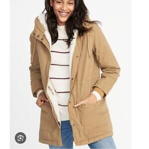 Old Navy Tan Hooded Parka Size L Cream Sherpa Lined Coat Zip Snap Pockets Cozy
